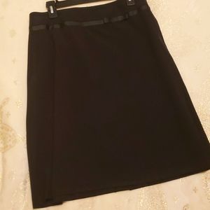 Black Side Zip Stretch Skirt